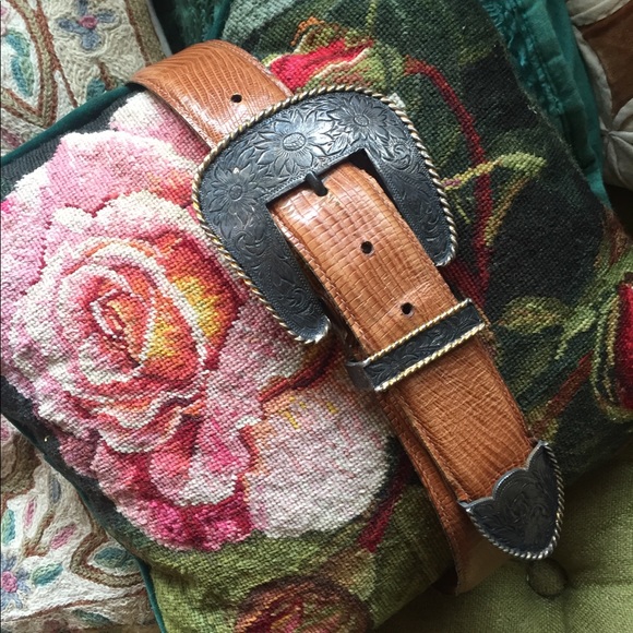 Guess by Marciano Accessories - Georges Marciano Sterling Floral GUESS Belt